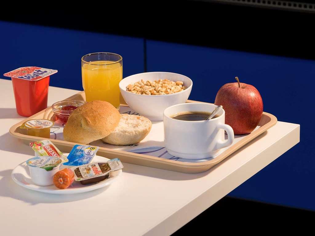 Ibis Budget Sevilla Aeropuerto Einrichtungen foto